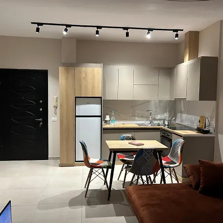 Apartment The Loft Life Golem (Tirana)